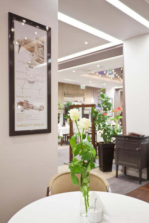 פוזנן Hotel Ikar מראה חיצוני תמונה
